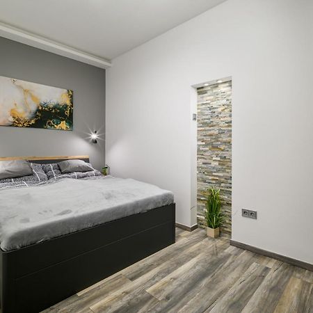 Golden Cage Premium Central Apartment Budapest Bagian luar foto