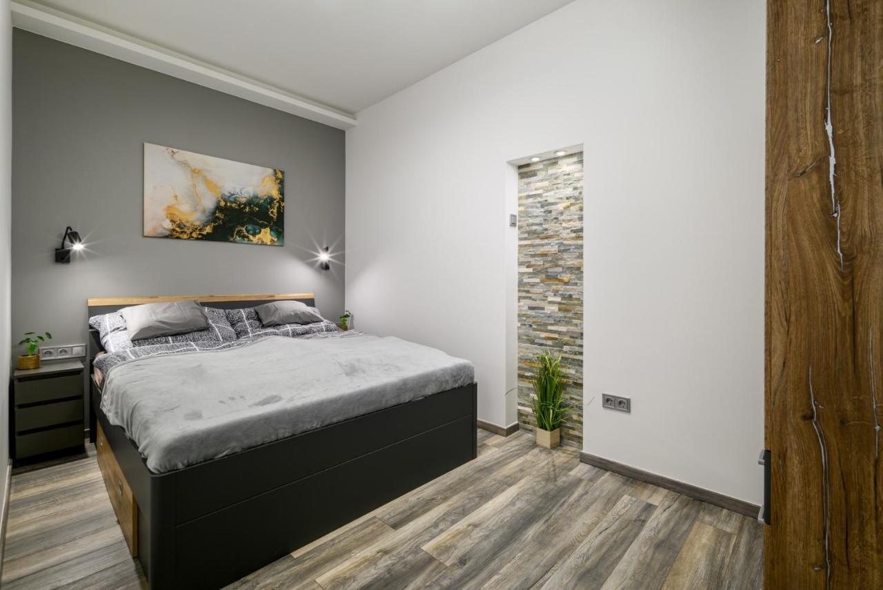 Golden Cage Premium Central Apartment Budapest Bagian luar foto