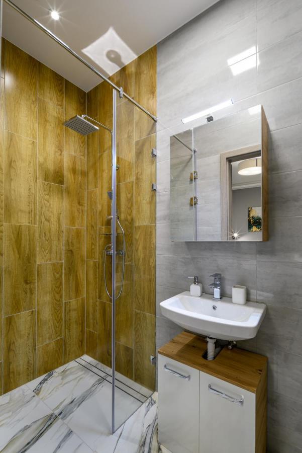 Golden Cage Premium Central Apartment Budapest Bagian luar foto